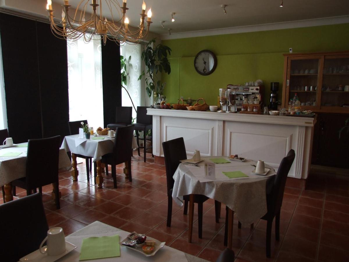 Logis Hotel L'Occitan 2 Etoiles Gaillac Exterior photo
