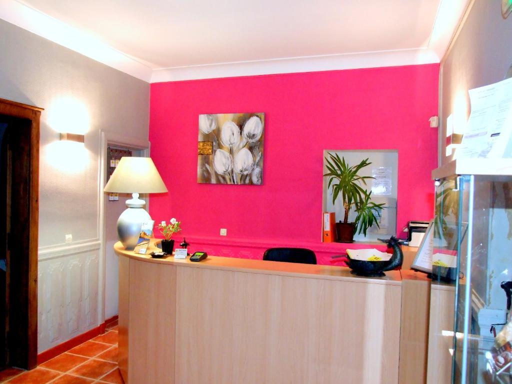 Logis Hotel L'Occitan 2 Etoiles Gaillac Exterior photo